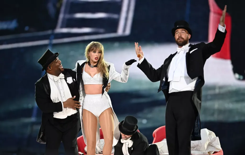 Taylor Swift és Travis Kelce közös karácsonyi tervei-3