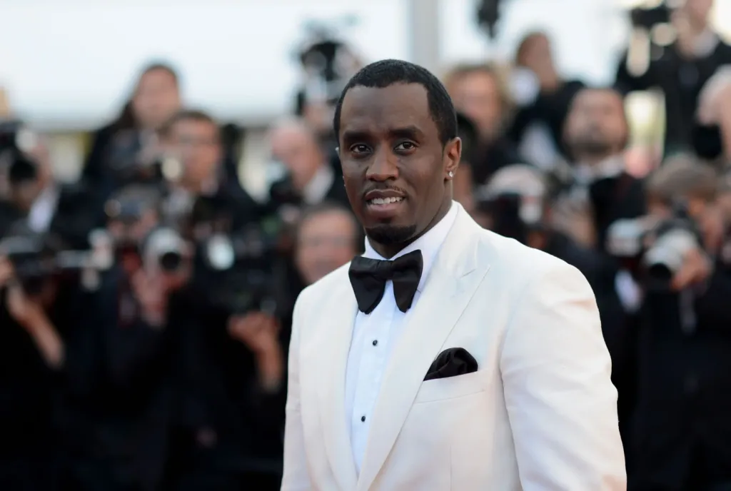 Diddy leleplezi: Fizet-e napi 5000 dollárt Stingnek?-2