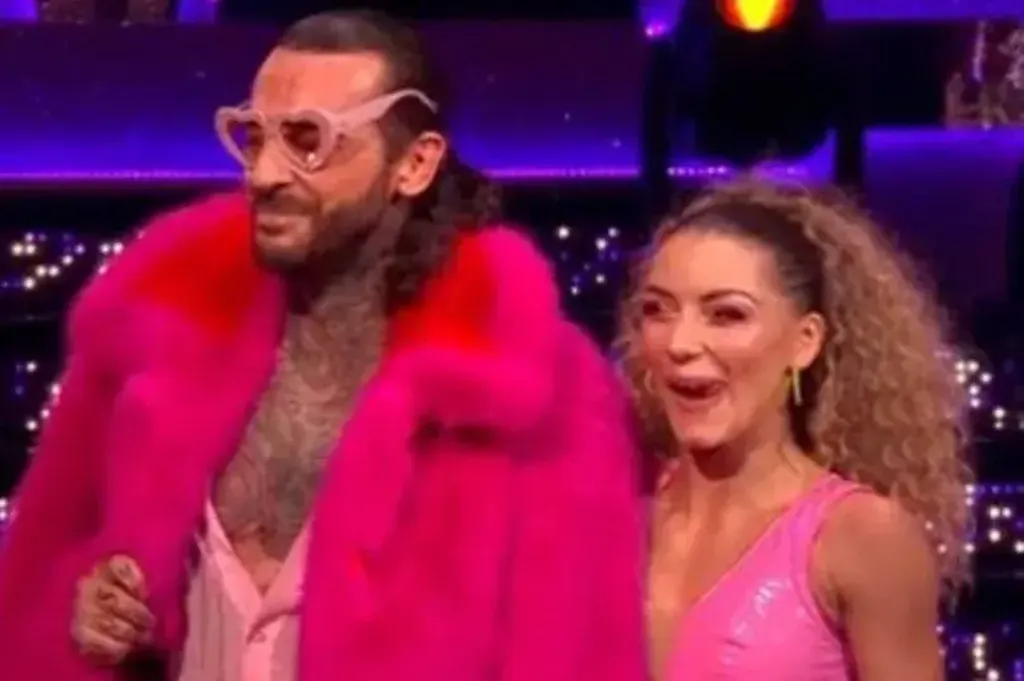 Pete Wicks sokkoló öltözéke felkavarta a Strictly rajongóit-1