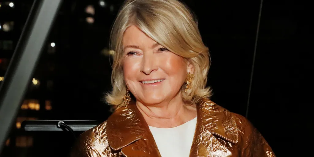 Martha Stewart's Fangirl Moment Over Rihanna Is So Relatable