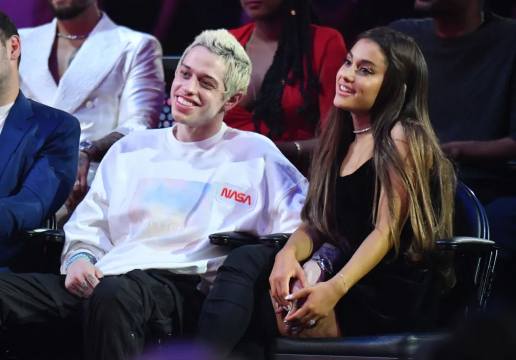 Pete Davidson brutális válasza Ariana Grande pénisz-pletykájára-1