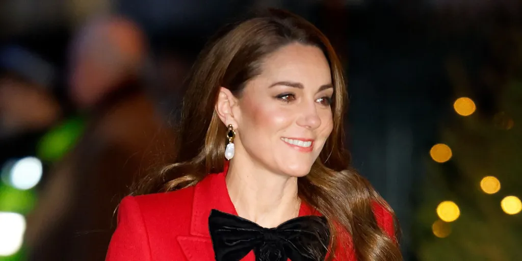 Kate Middleton Rewears This Quintessential Holiday Trend Every Year