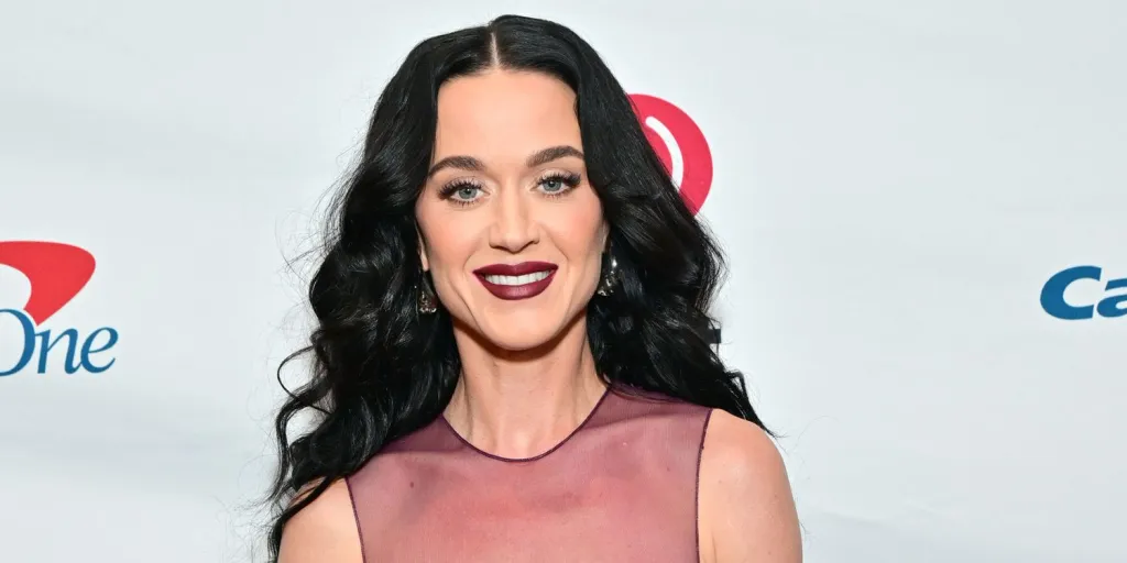 Katy Perry Bared Her Entire Stomach in a Sheer Burgundy Sequin Gown