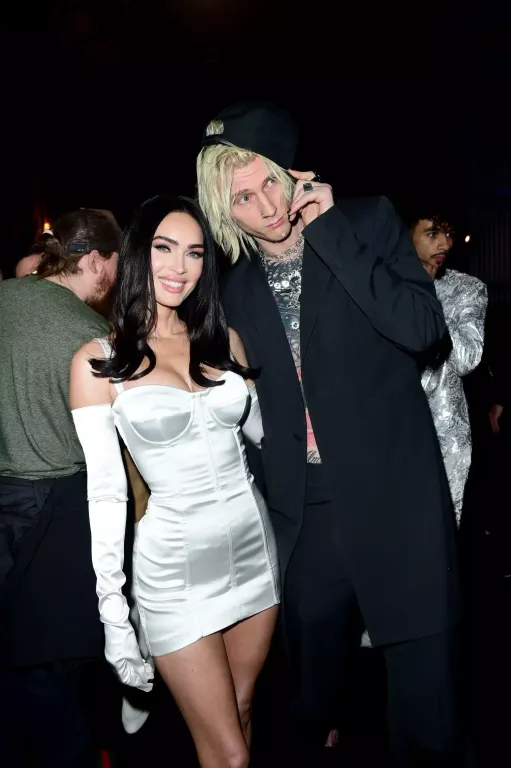 Megan Fox és MGK szakítása: Bizalmi válság a várandósság alatt-3