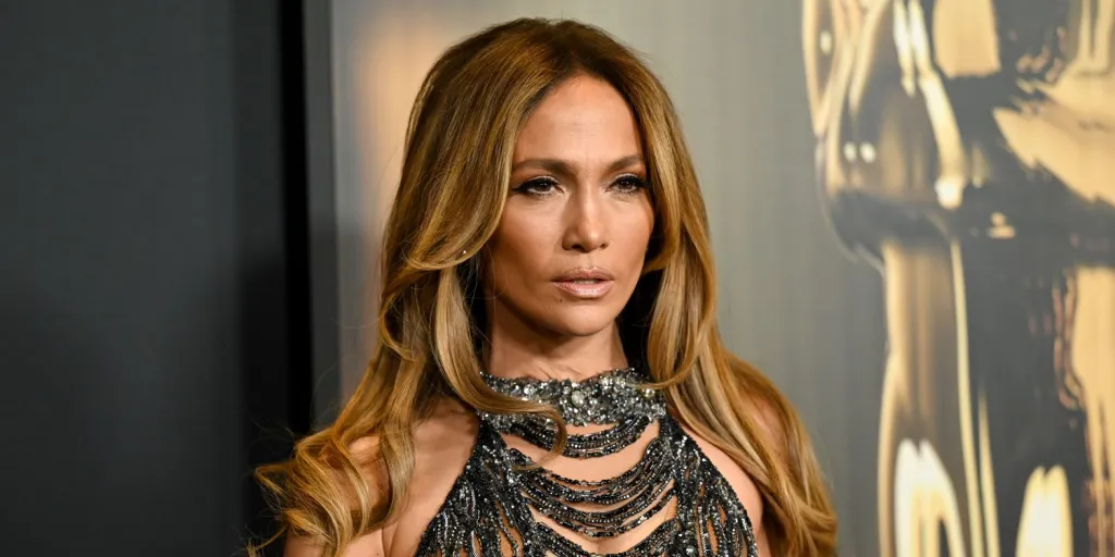 Jennifer Lopez Got Vulnerable About Being a Mom "Who Struggles" Amid Ben Affleck Split