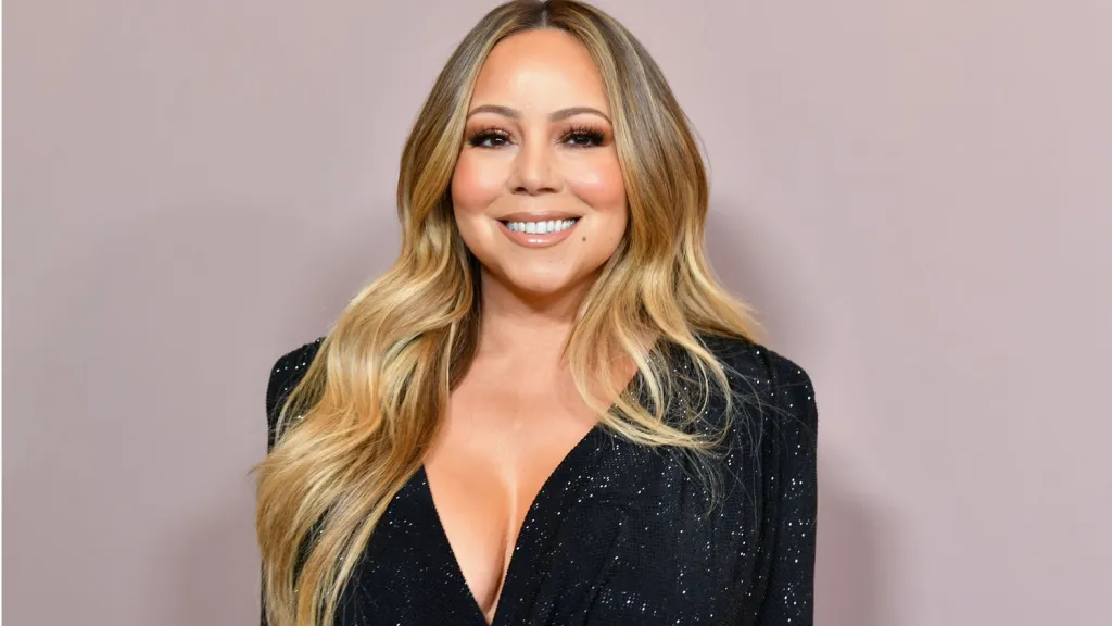 Mariah Carey Brought Back Her Iconic '90s Curls Ahead of the Holidays