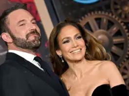 Jennifer Lopez and Ben Affleck Reportedly Exchanged Christmas Presents Amid Their Divorce