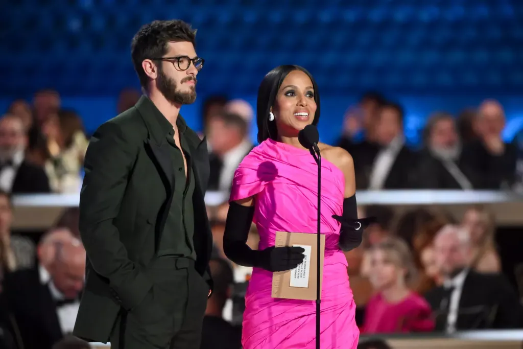 Andrew Garfield elbűvöli a Golden Globe közönségét-2