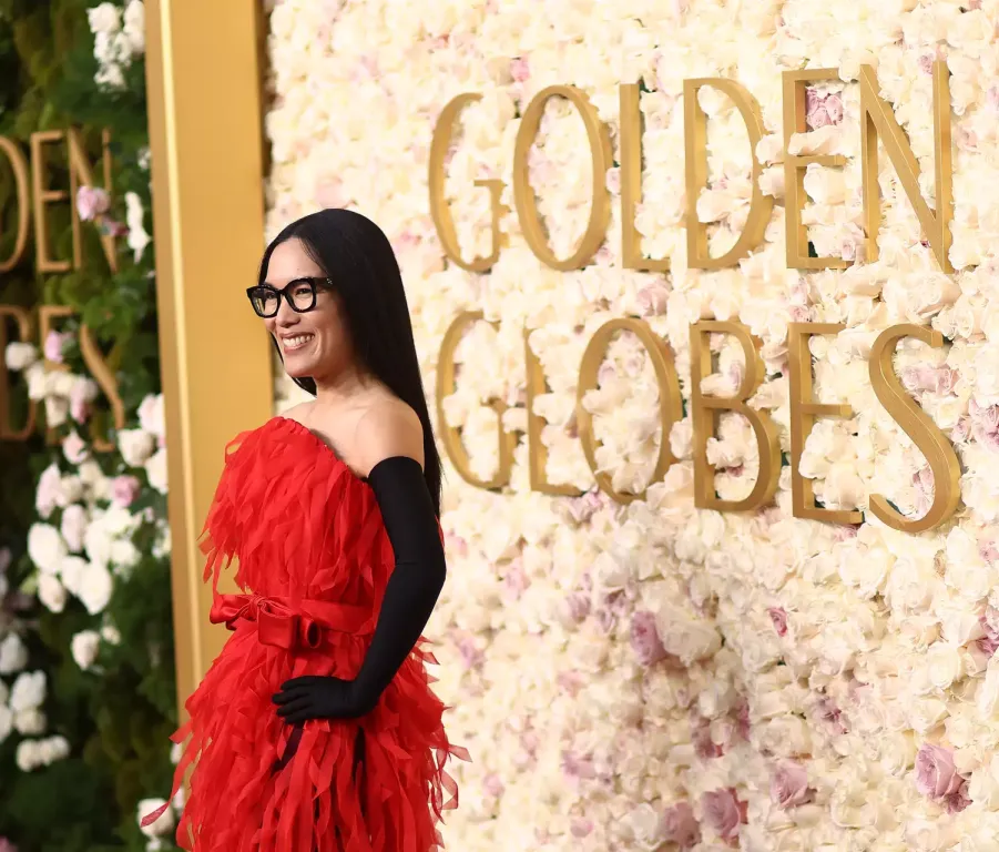 Ali Wong: Balenciaga ruha és Golden Globe-díj-3