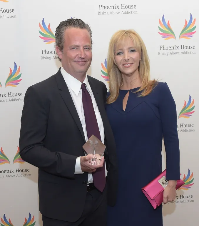 Lisa Kudrow megható üzenetet talált Matthew Perrytől-2