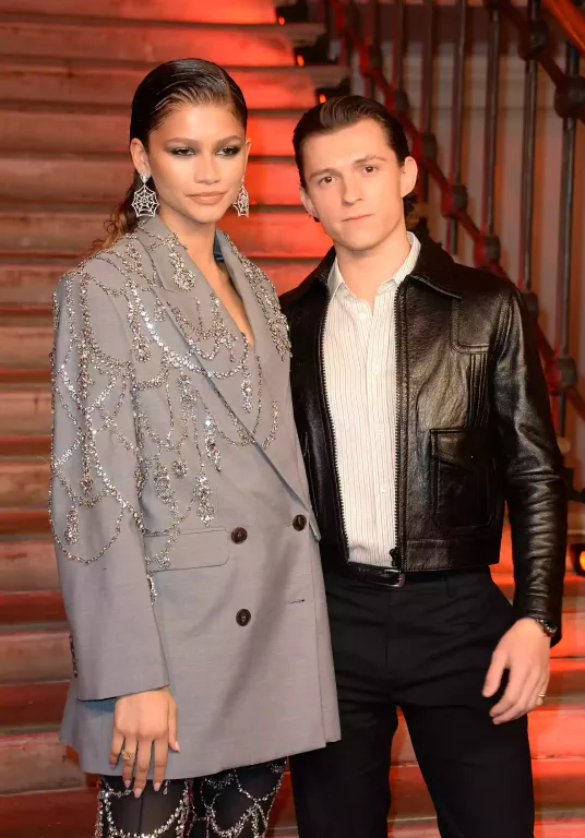 Zendaya és Tom Holland eljegyzése: A sztárpár reakciója-3