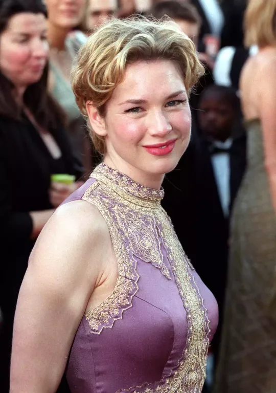 Renée Zellweger drámai átalakulása: új pixie frizura-2