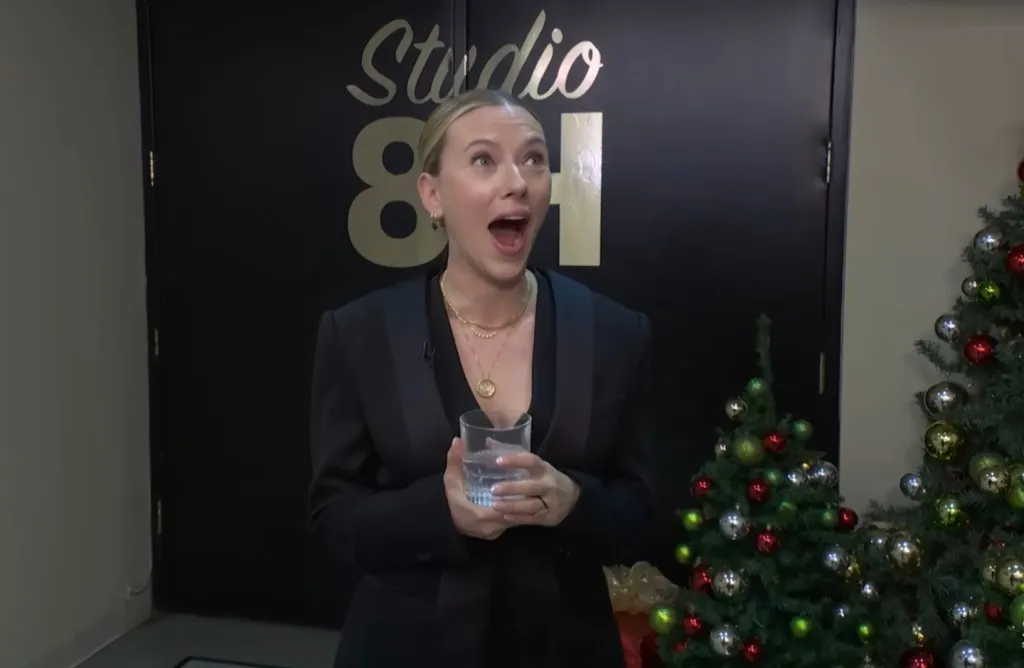 Scarlett Johansson sokkoló reakciója férje pikáns viccére-1