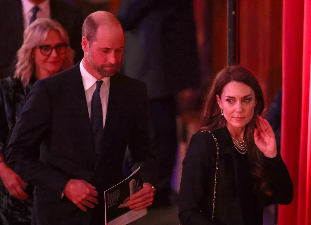 Kate Middleton: Titkos üzenet a gyöngyékszerekben-2