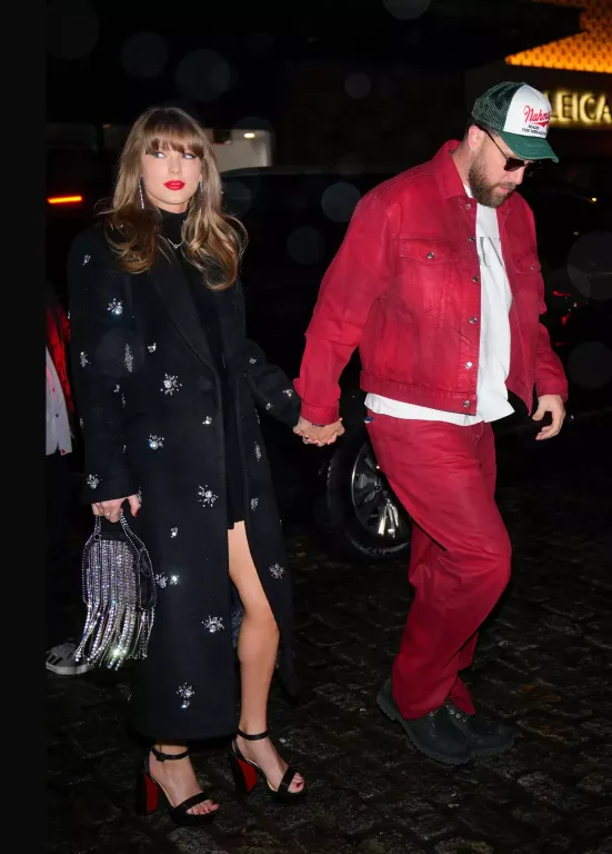 Taylor Swift rajongója Travis Kelce podcastjének-2