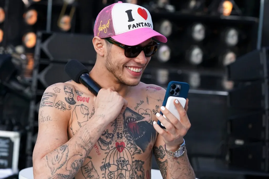 Pete Davidson sokkoló vallomása: Tetoválás-eltávolítás pokla-2