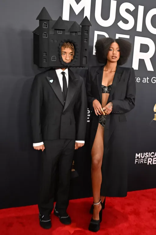 Jaden Smith gótikus várkastély fejdísze a Grammy-gálán-3