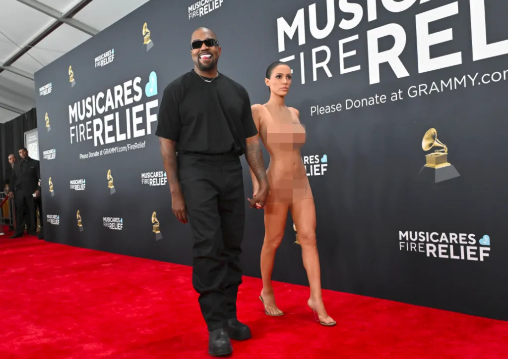 Kanye West botrányos posztja felesége Grammy-ruhájáról-1