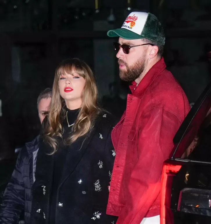 Taylor Swift és Travis Kelce: Eljegyzés a Super Bowl-on?-1