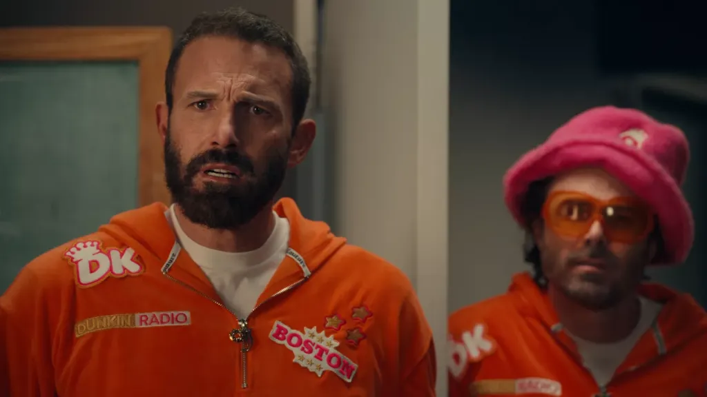 Ben Affleck Juicy Couture-ban a Dunkin’ reklámjában-1