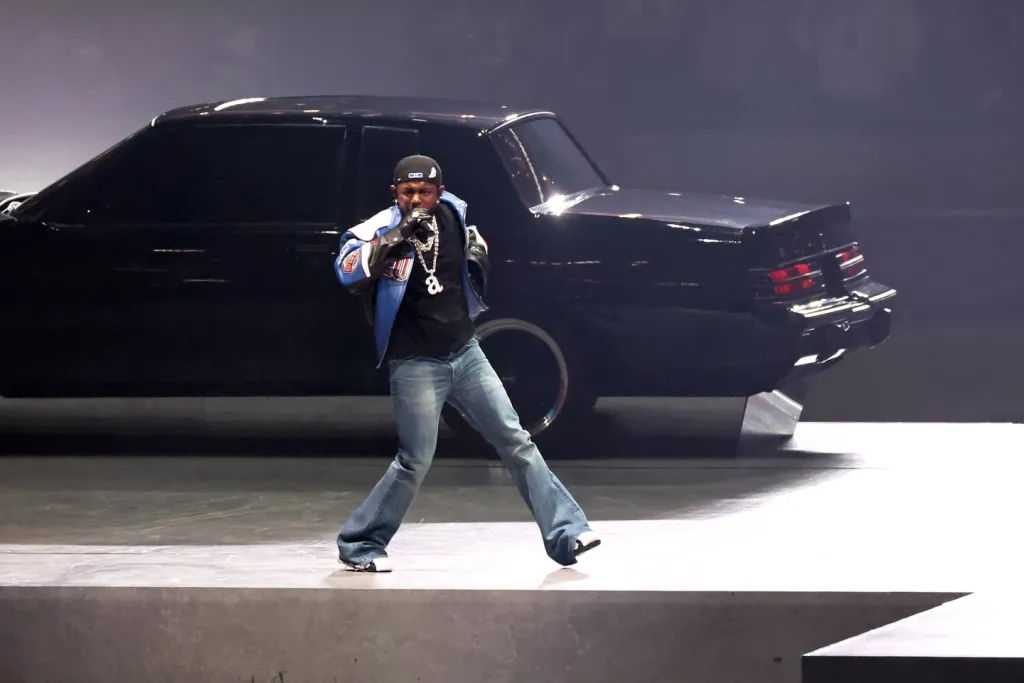 Kendrick Lamar ingyen lépett fel a Super Bowl-on-1