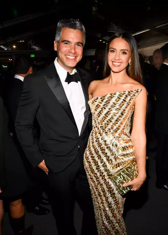Jessica Alba és lányai a Super Bowl-on szórakoznak-3