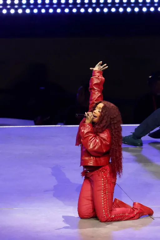 SZA lenyűgöző fellépése a Super Bowl félidejében-1