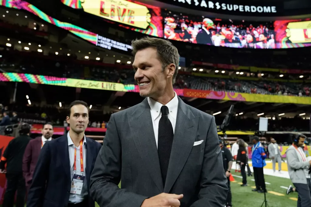Tom Brady luxusórával tündököl a Super Bowl-on-1