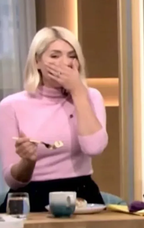 Gino D’Acampo sokkoló vicce Holly Willoughby-ról-2