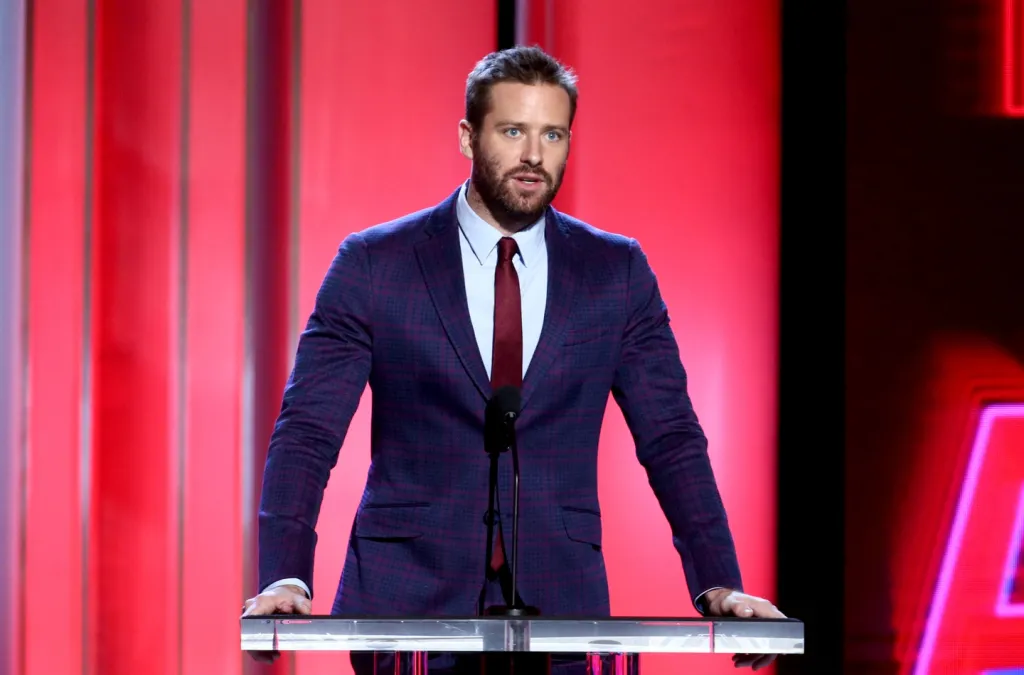 Armie Hammer megtöri a csendet: kannibál szövegek-3