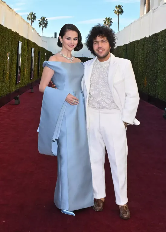 Selena Gomez menyasszonyi ruhában ragyogott a filmfesztiválon-4