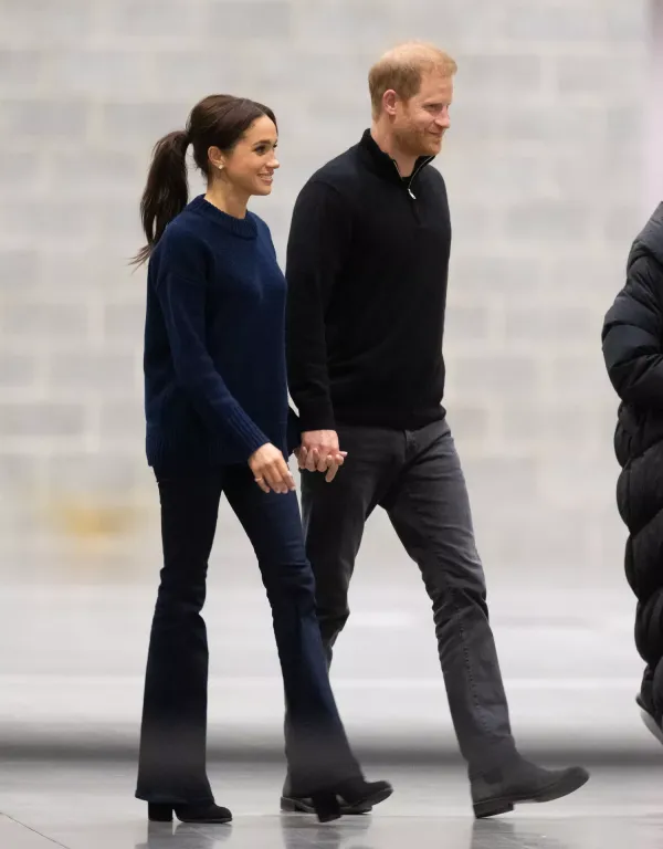 Meghan Markle téli divatbemutatója Kanadában-3