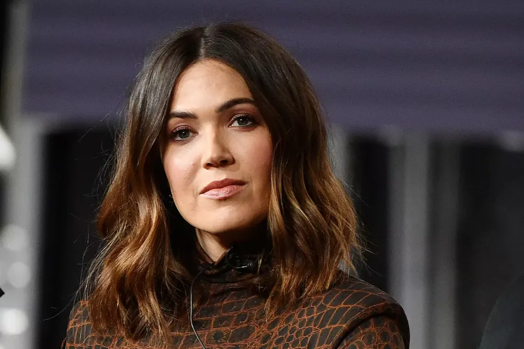 Mandy Moore felháborodott az Amazon érzéketlen kiszállításán-2