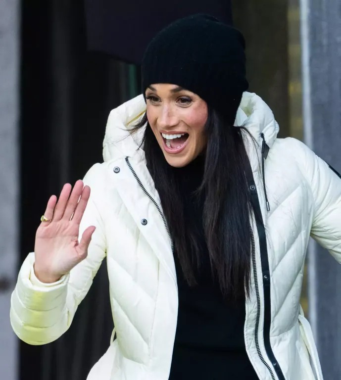 Meghan Markle titkos üzenete: Királyi pecsétgyűrű a kanadai Invictus Játékokon-4