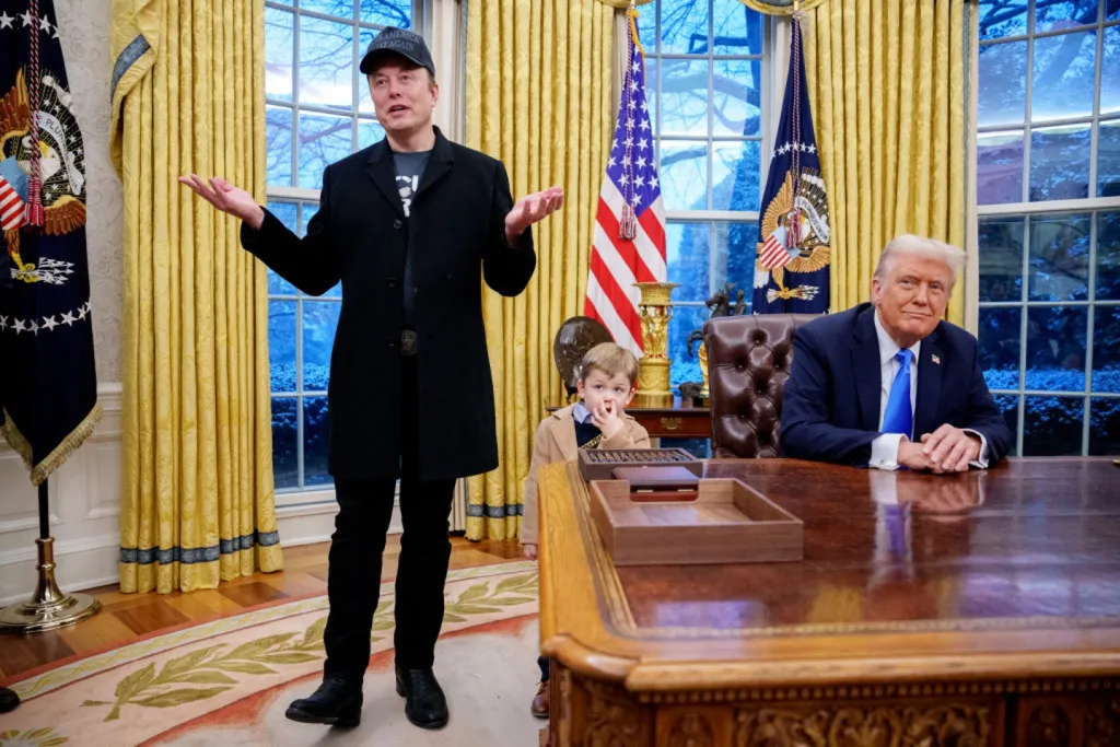 Elon Musk apja kegyetlen kijelentést tett unokájáról-1