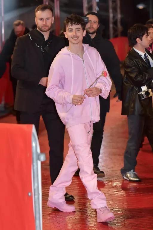 Kylie Jenner és Timothée Chalamet romantikus filmbemutatója-1