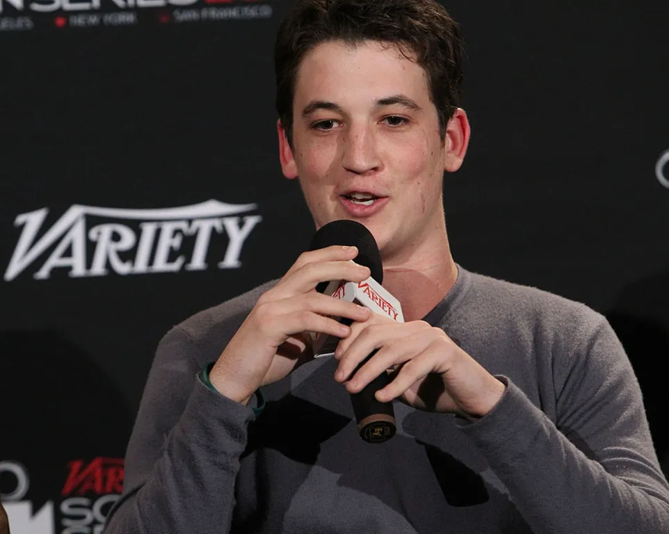 Miles Teller arcának sokkoló titka kiderült-2