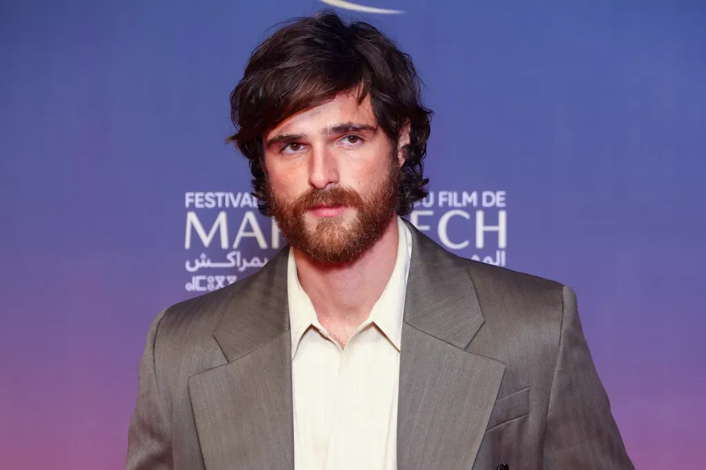 Jacob Elordi meghökkentő új külsővel hódít Berlinben-2
