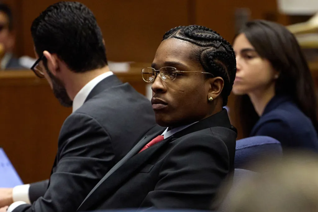 A$AP Rocky felmentve: Drámai ölelés Rihannával-1