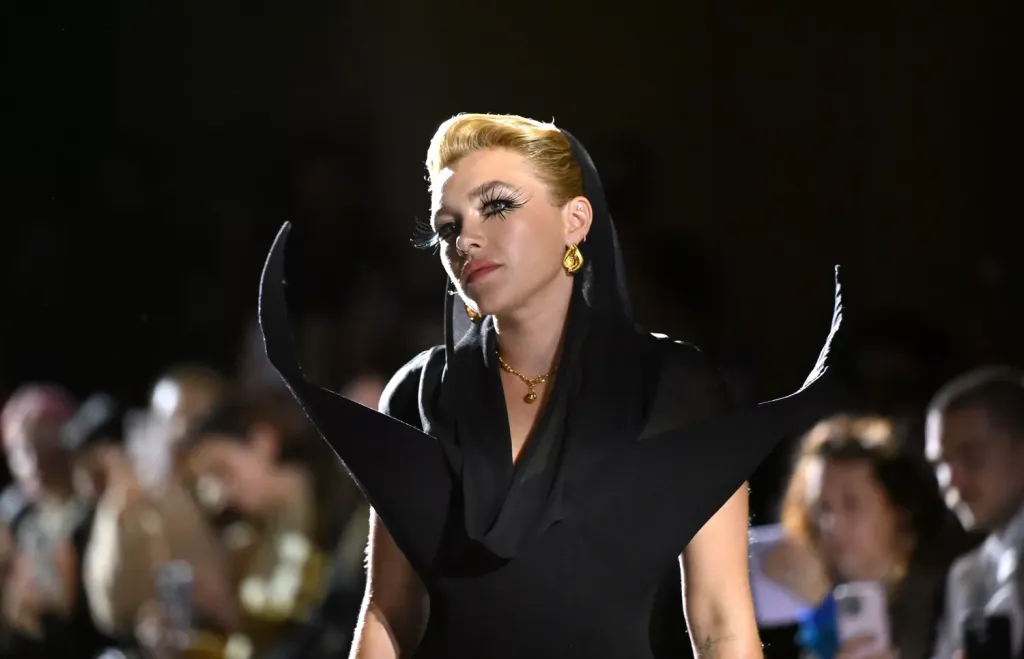 Florence Pugh sokkoló visszatérése a kifutóra-1