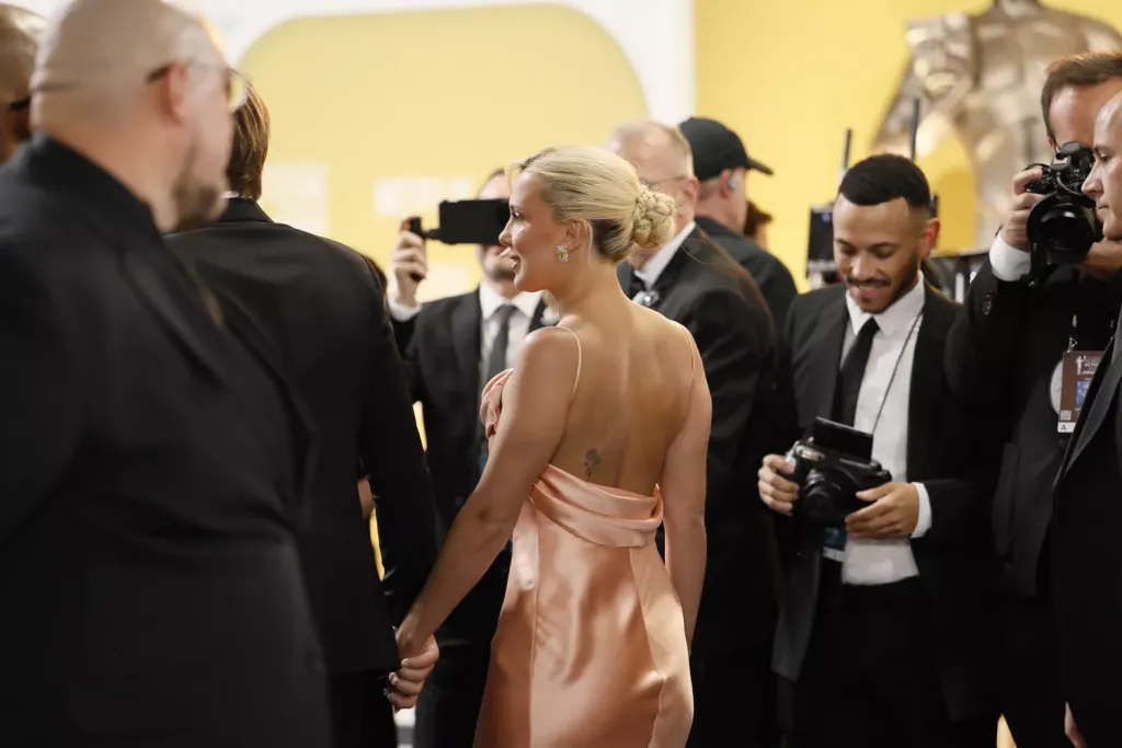 Millie Bobby Brown új külsővel hódít a SAG-díjátadón-2