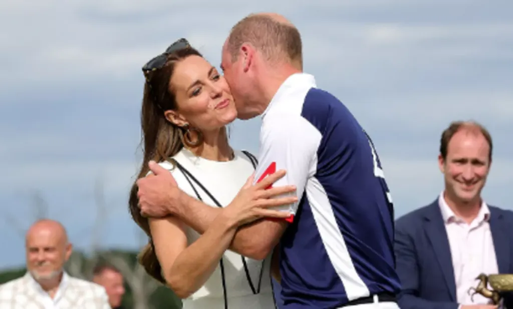 Királyi PDA: Harry és Meghan hatása Vilmosra és Katalinra-1