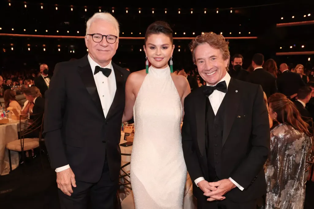 Selena Gomez viccel az SAG-díjátadón társai hiányáról-3