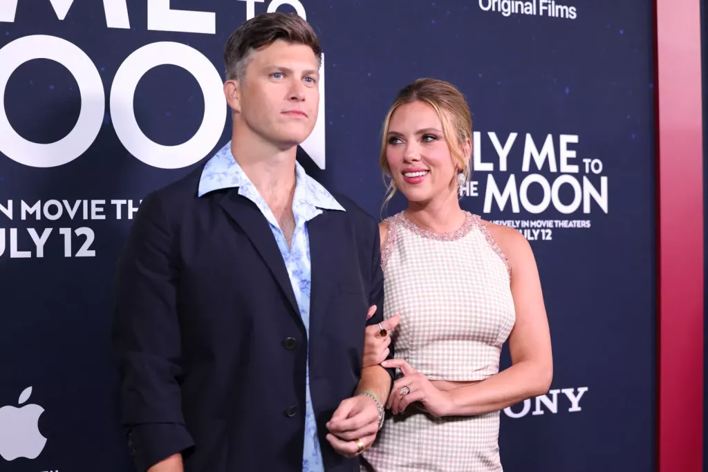 Colin Jost kukázott Scarlett Johansson gyűrűjéért-1