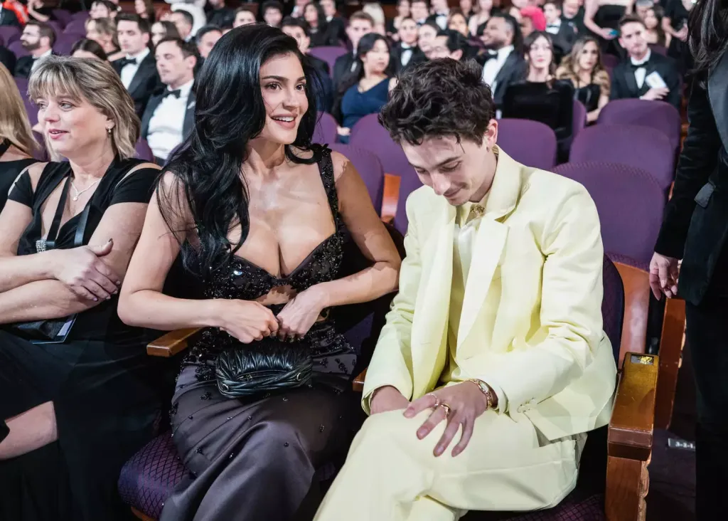 Kylie Jenner és Timothée Chalamet az Oscar-gálán-3