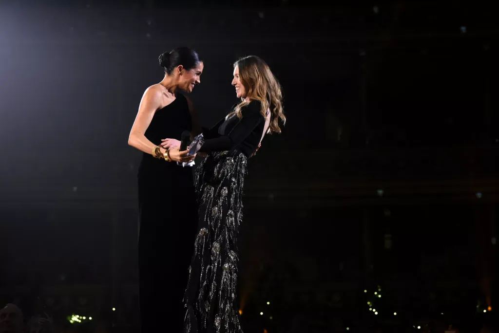Meghan Markle családi sütögetése a Drew Barrymore Show-ra-1