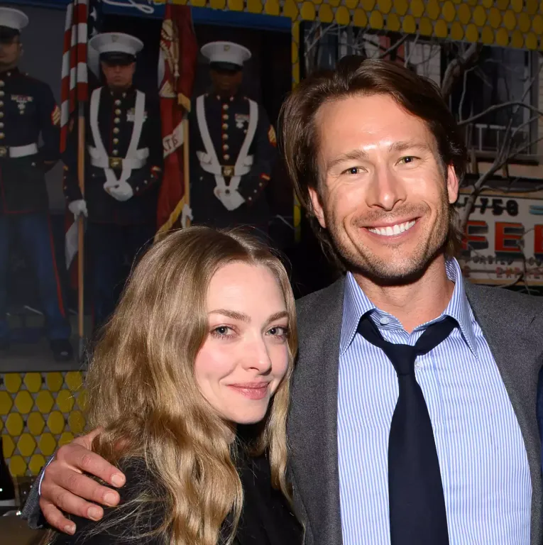 Amanda Seyfried ruhamalőrje a Critics Choice Awards-on-3