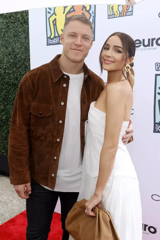 Olivia Culpo és Christian McCaffrey babát vár-1