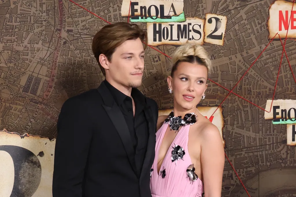 Millie Bobby Brown kiakad az akcentusa miatti kritikákra-1