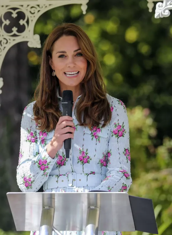 Kate Middleton: A királyi szerep magabiztos elsajátítása-4